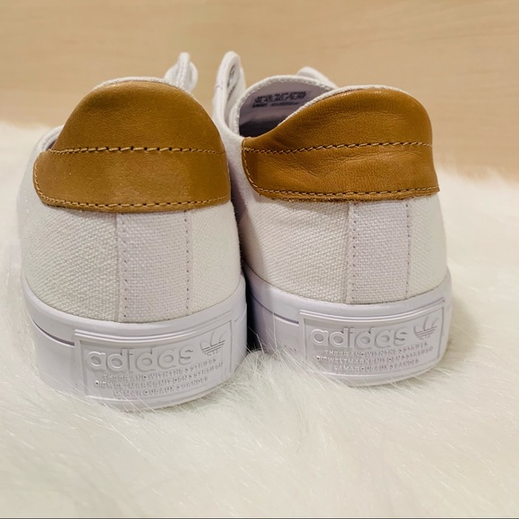 Adidas Courtvantage - Picture 4 of 6